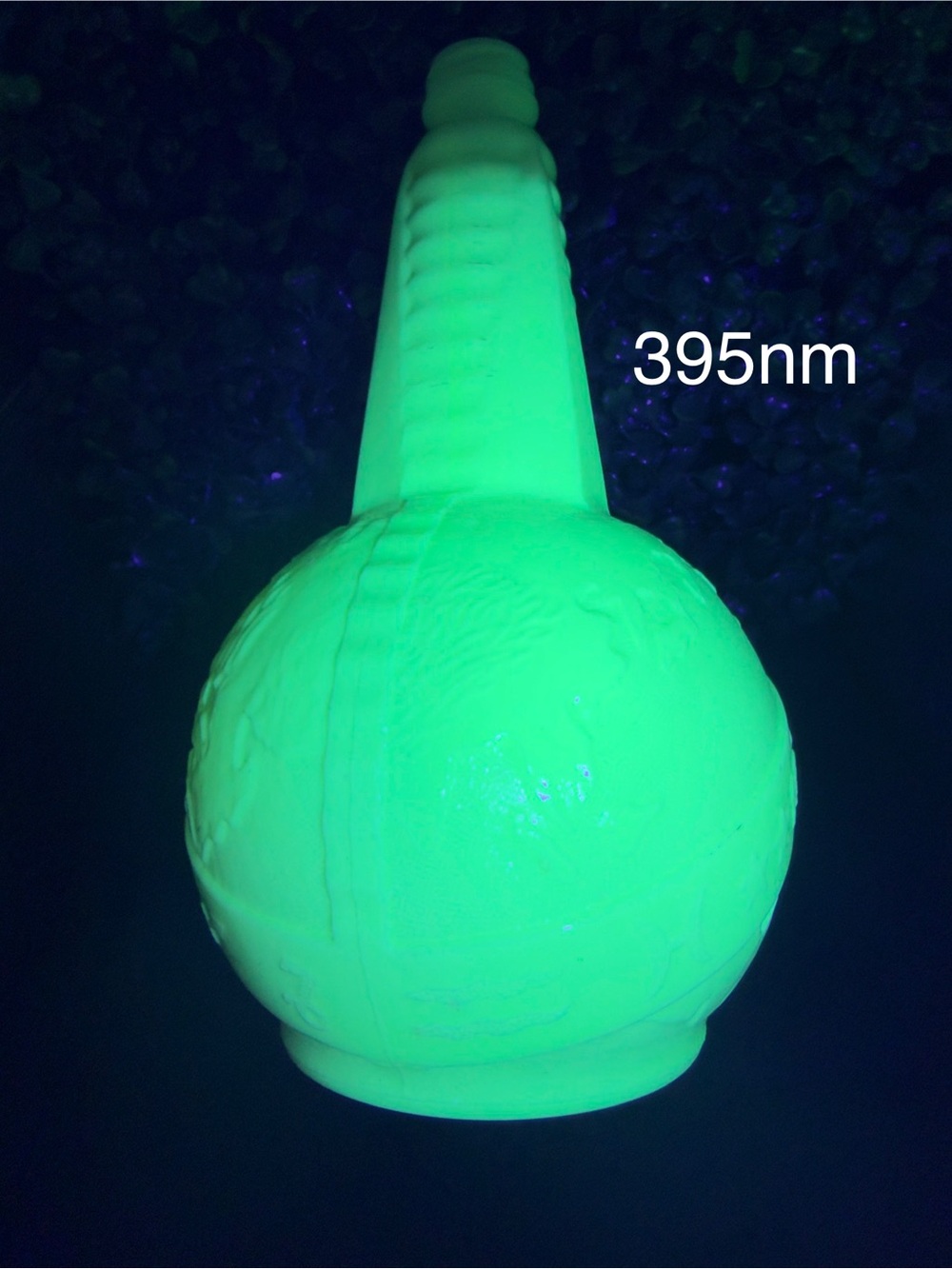 Vintage 1939 New York World's Fair Uranium Milk Glass Souvenir Bottle *Glows*